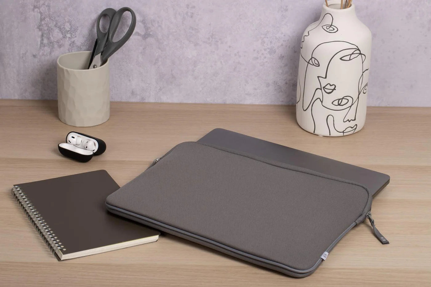 Housse MacBook recyclée gris - vue iso