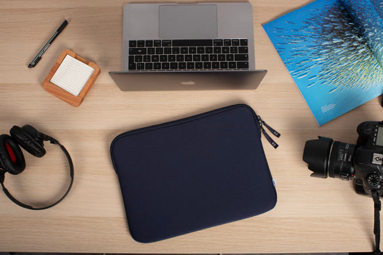 Housse MacBook Pro 14 Basics ²Life Bleu/Blanc