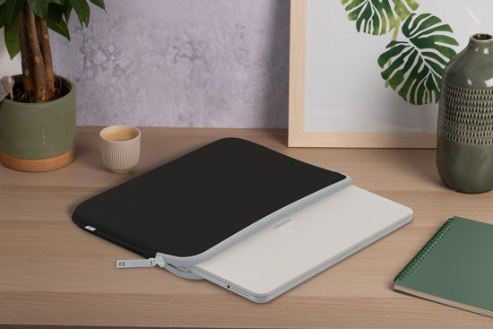 Housse MacBook NEO Basics ²Life Perfect Fit Black / Moon