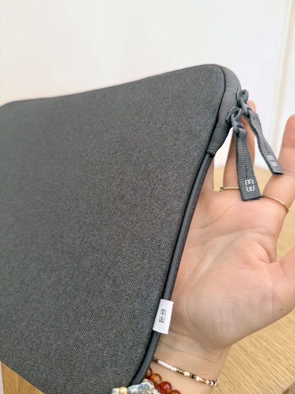 Housse Shade ²Life Anthracite - MacBook Pro 16